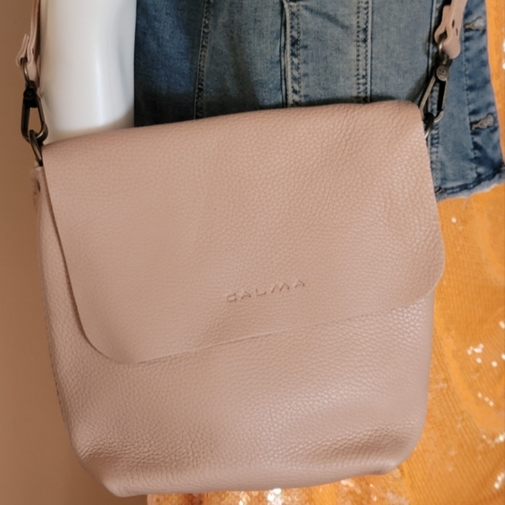 CALMA CROSSBODY BAG  .  NWOT